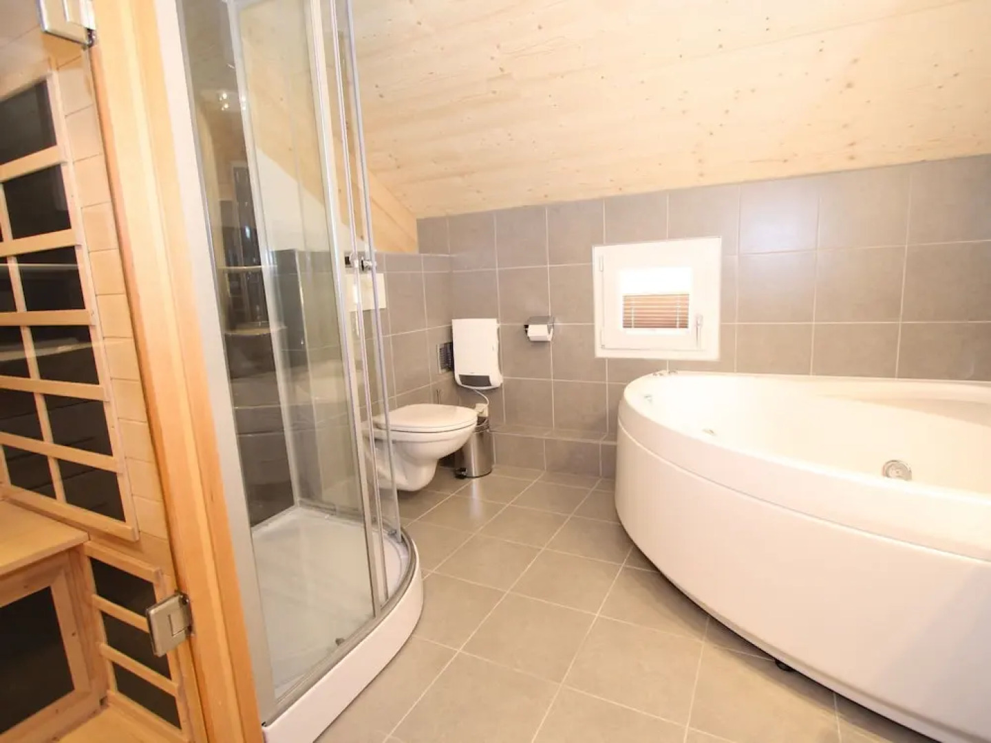 Wooden Chalet in Hohentauern with Sauna near Ski Area