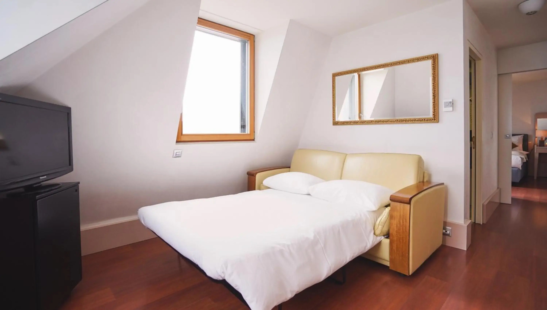 Maison Du Lac Boutique Hotel