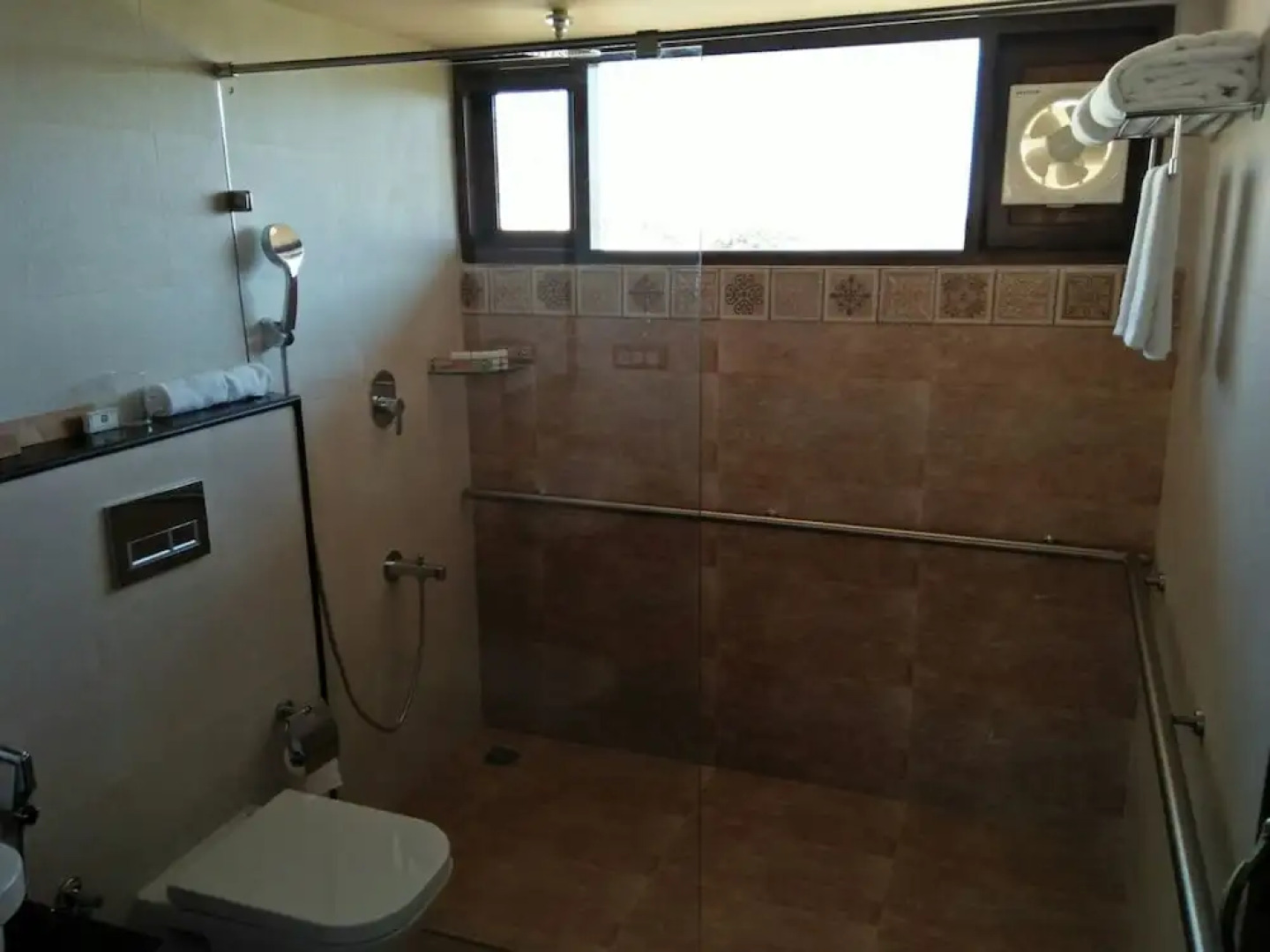 Shathayu Ayurveda Yoga Retreat