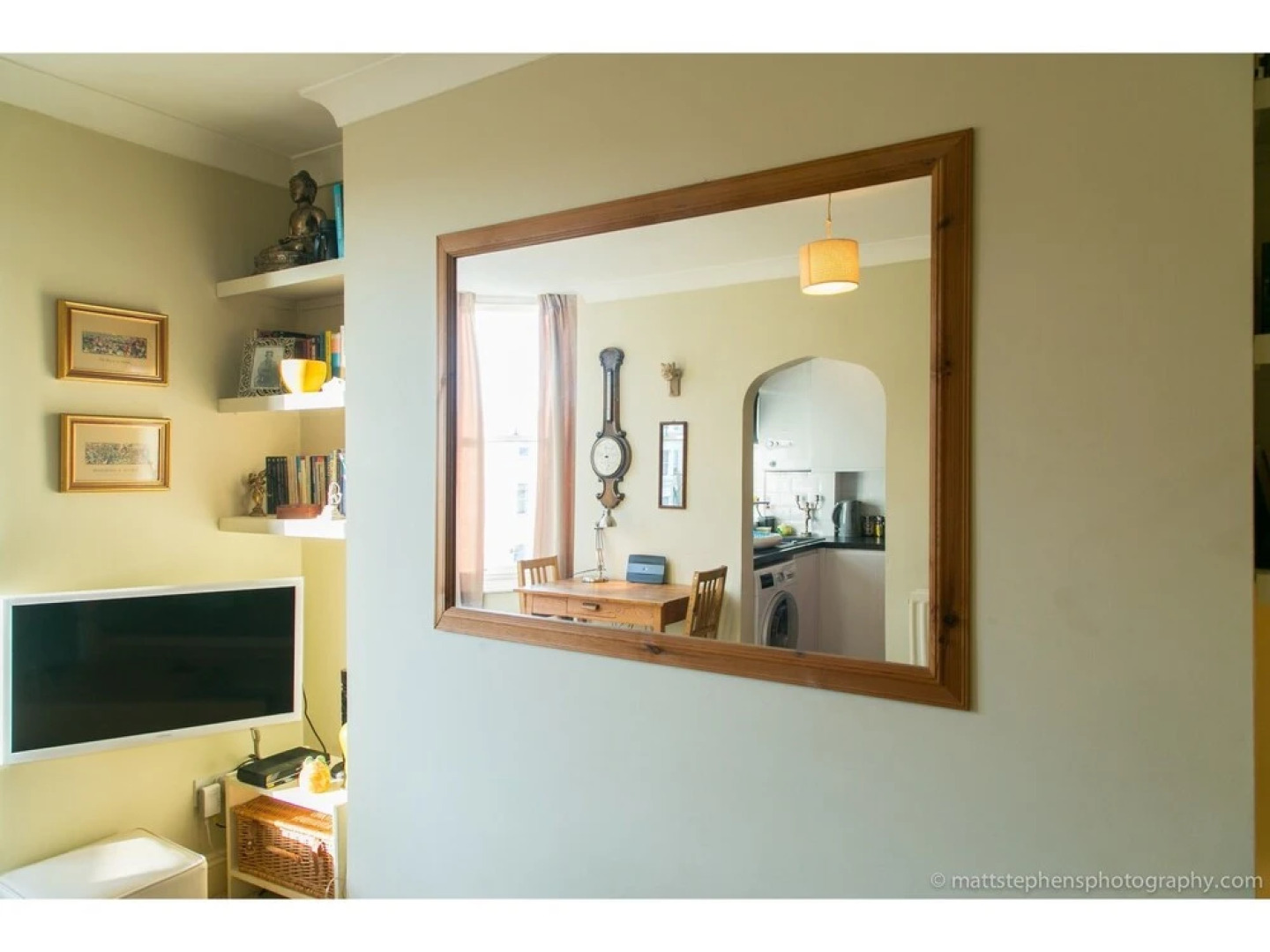 Perfect Brighton 2 Bed With Sea View!