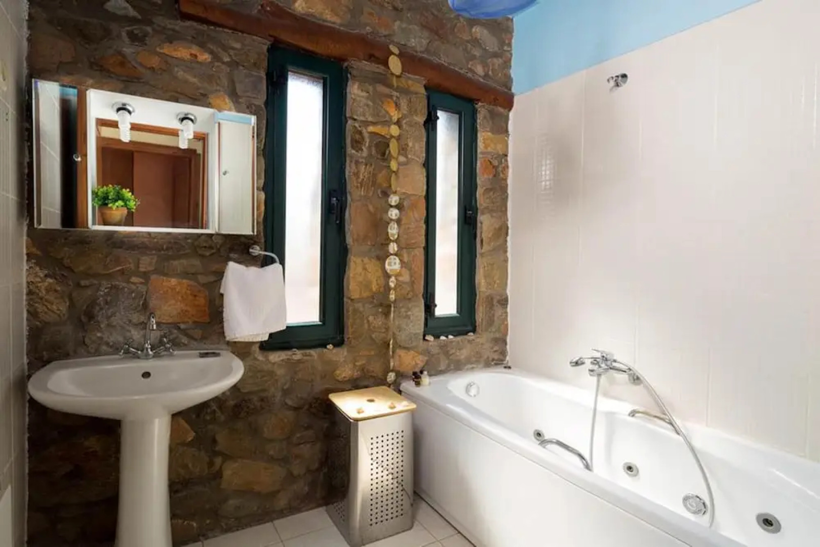 Luxury Villa Elafonisi Overlooking the sea 300 Meters Away With a Private Pool