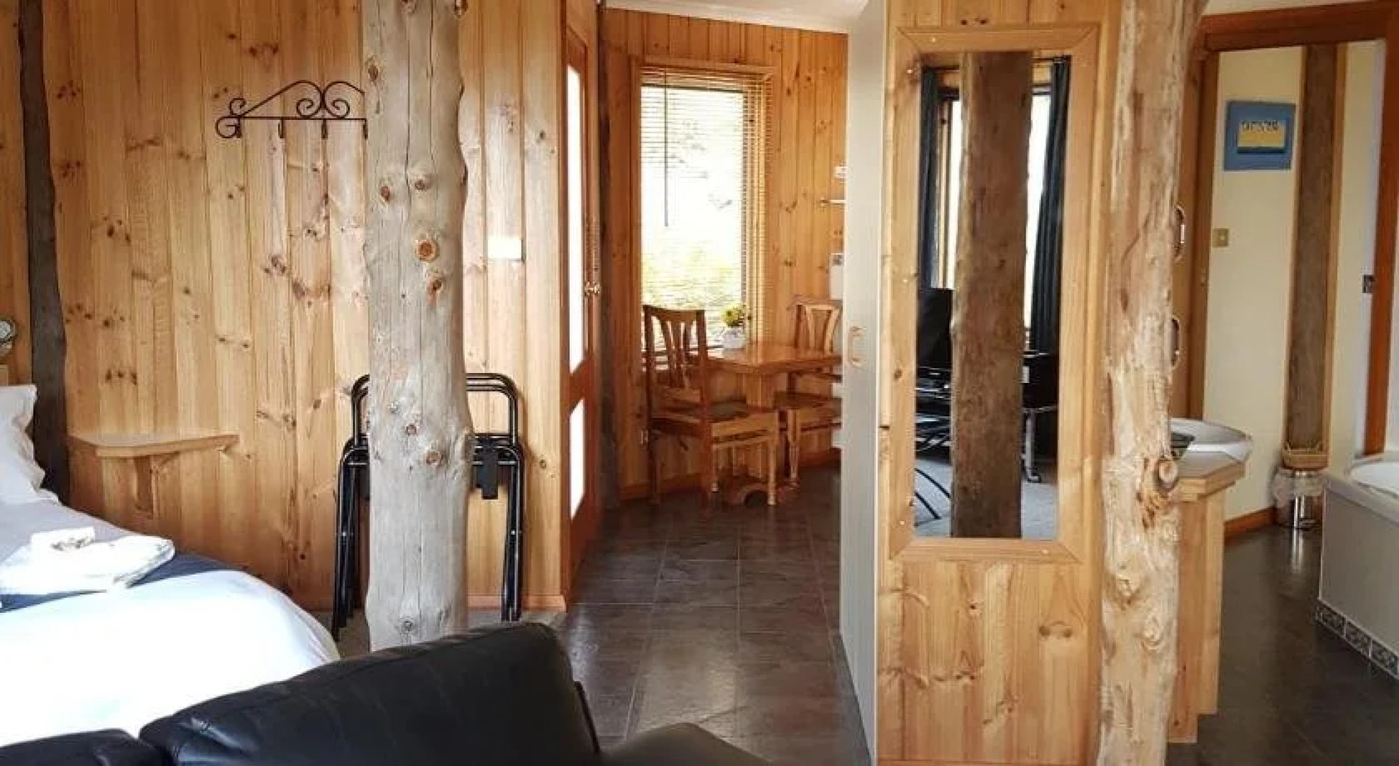 Bed in the Treetops Bed & Breakfast