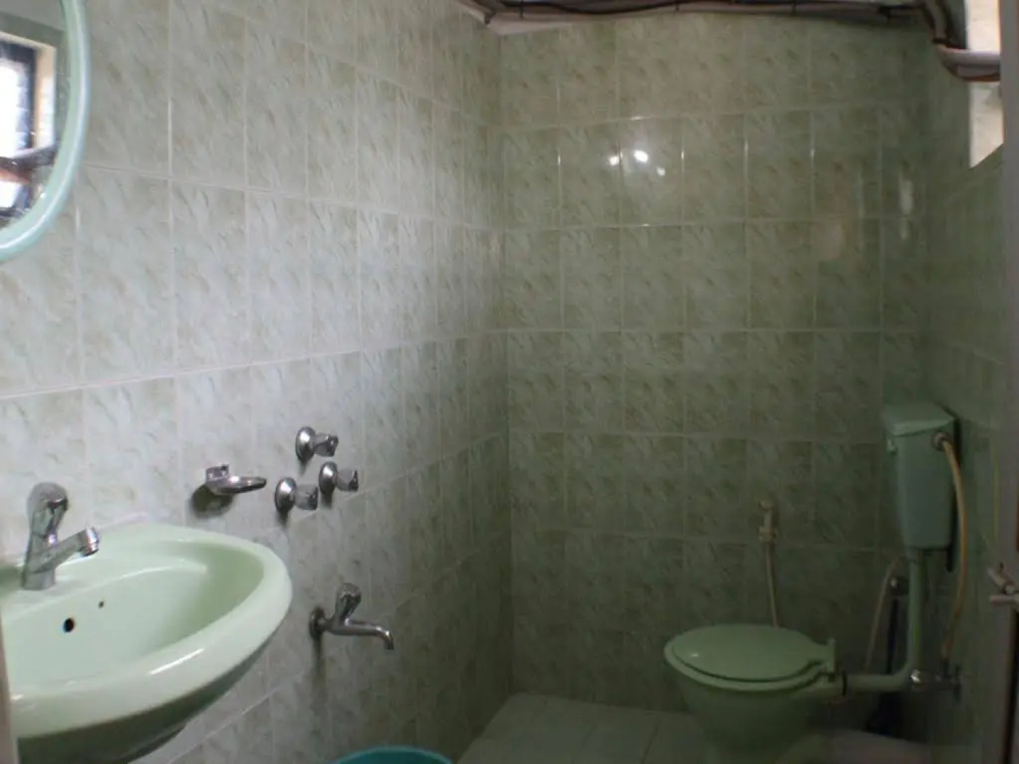 OYO 6808 StayOut Ben's Inn