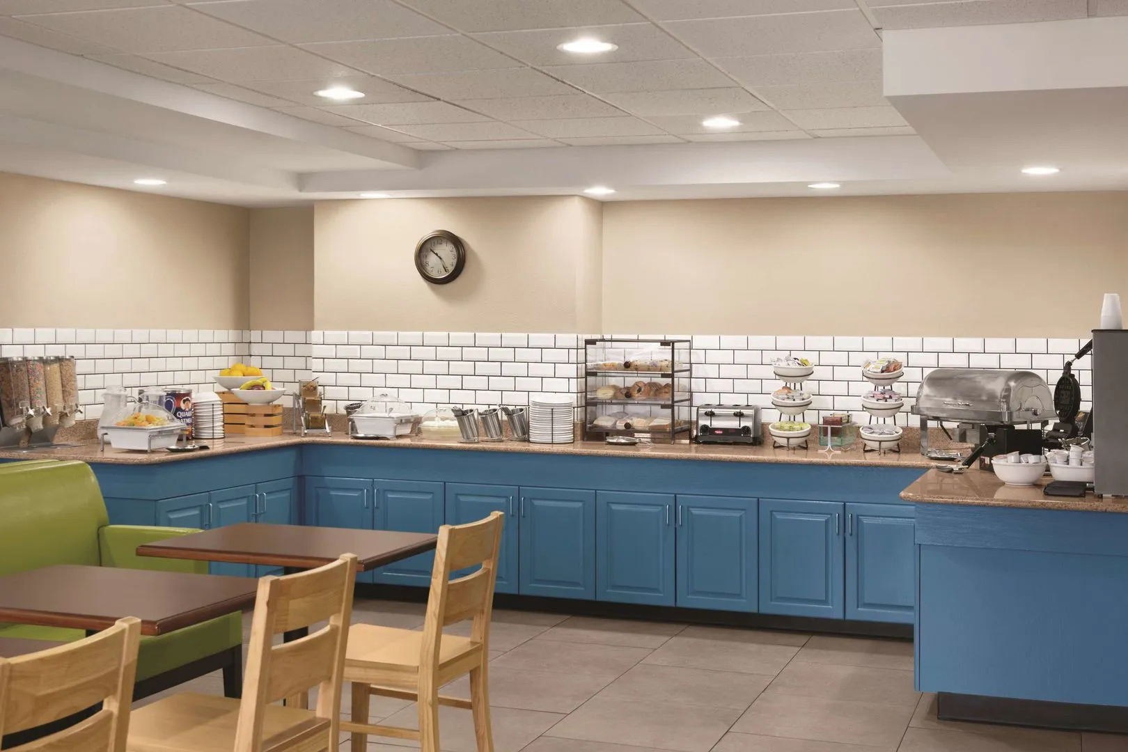 Country Inn & Suites by Radisson, Wytheville, VA