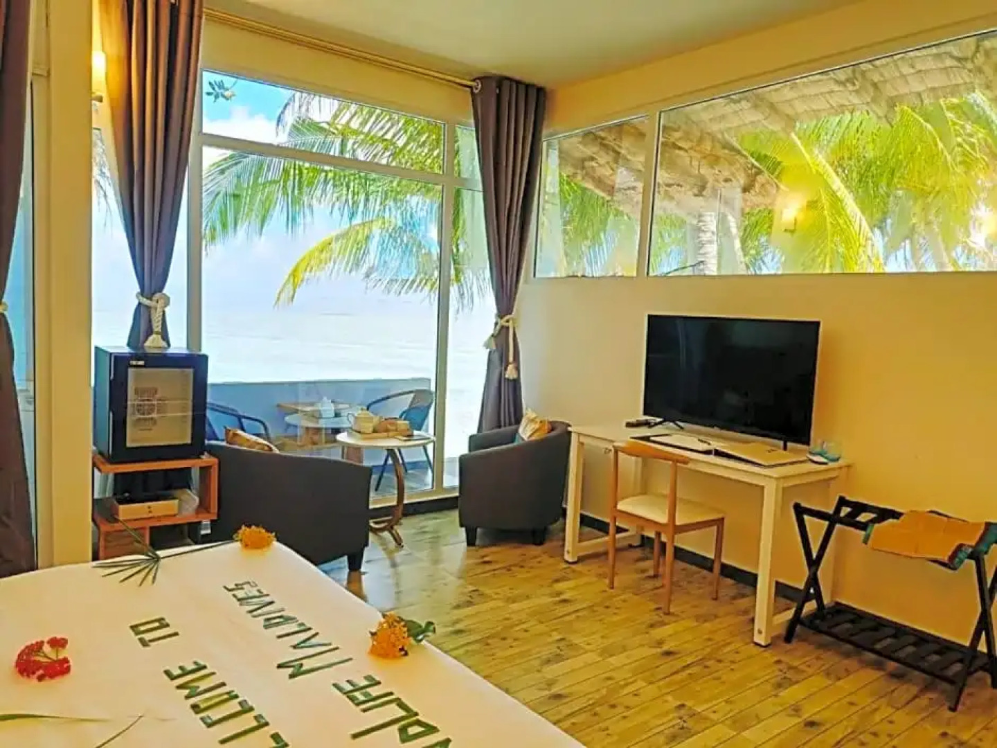 Island Life Maldives Retreat & Spa