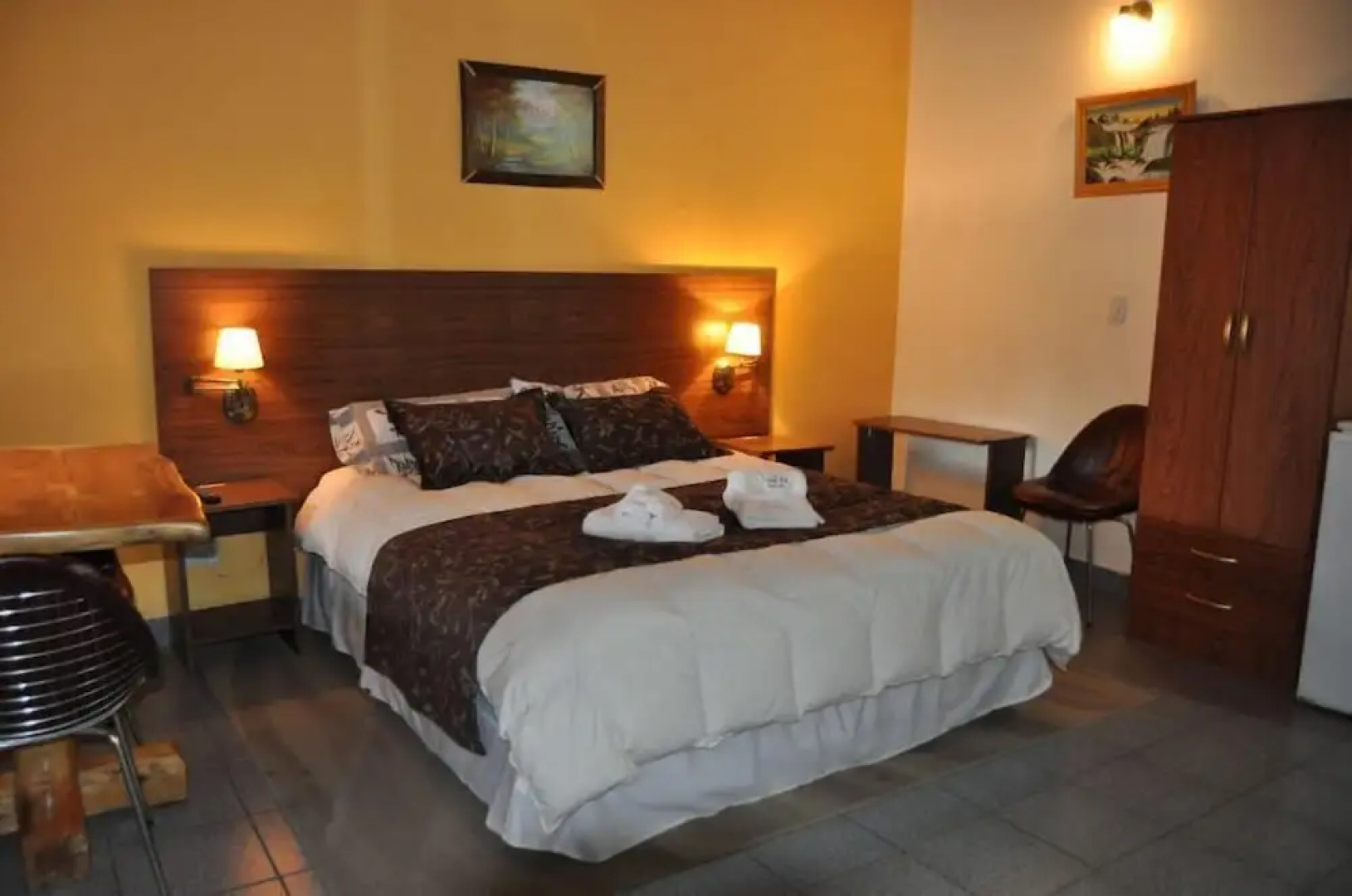 Apart Samay Hue Bungalows