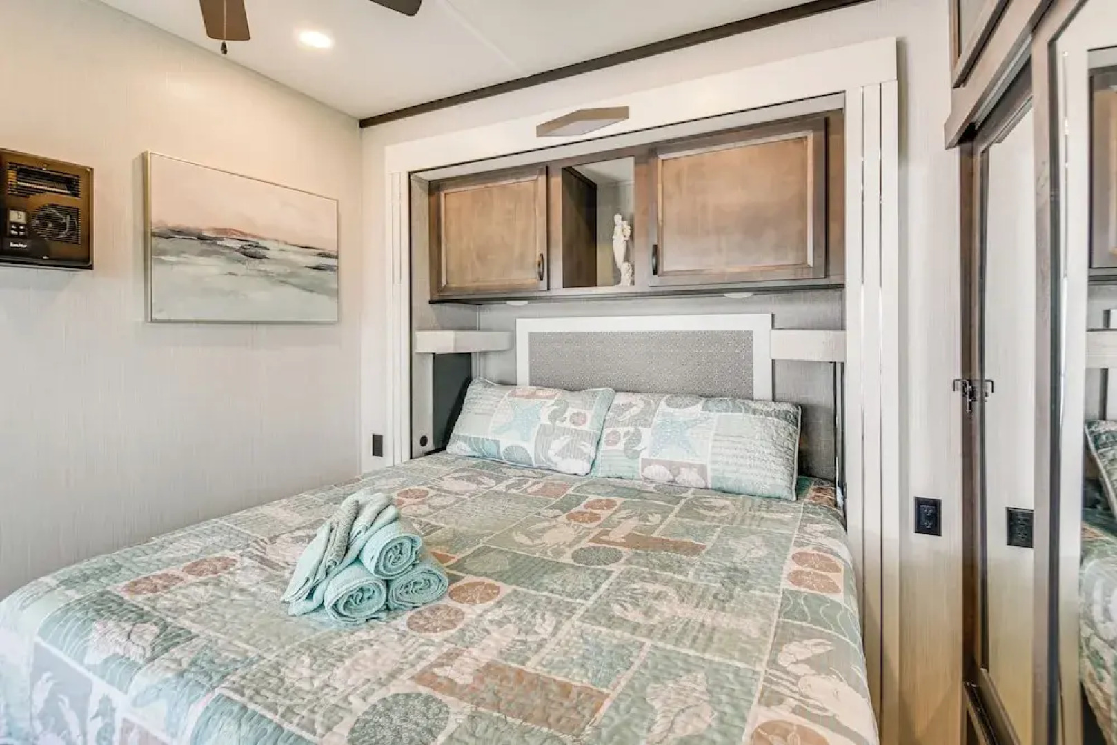 Pools, Boat Ramp & More: Cottage in Virginia Beach