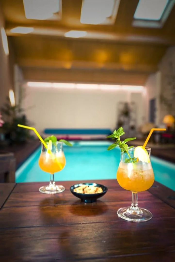 Pavillion du Chateau de Saint Augustin