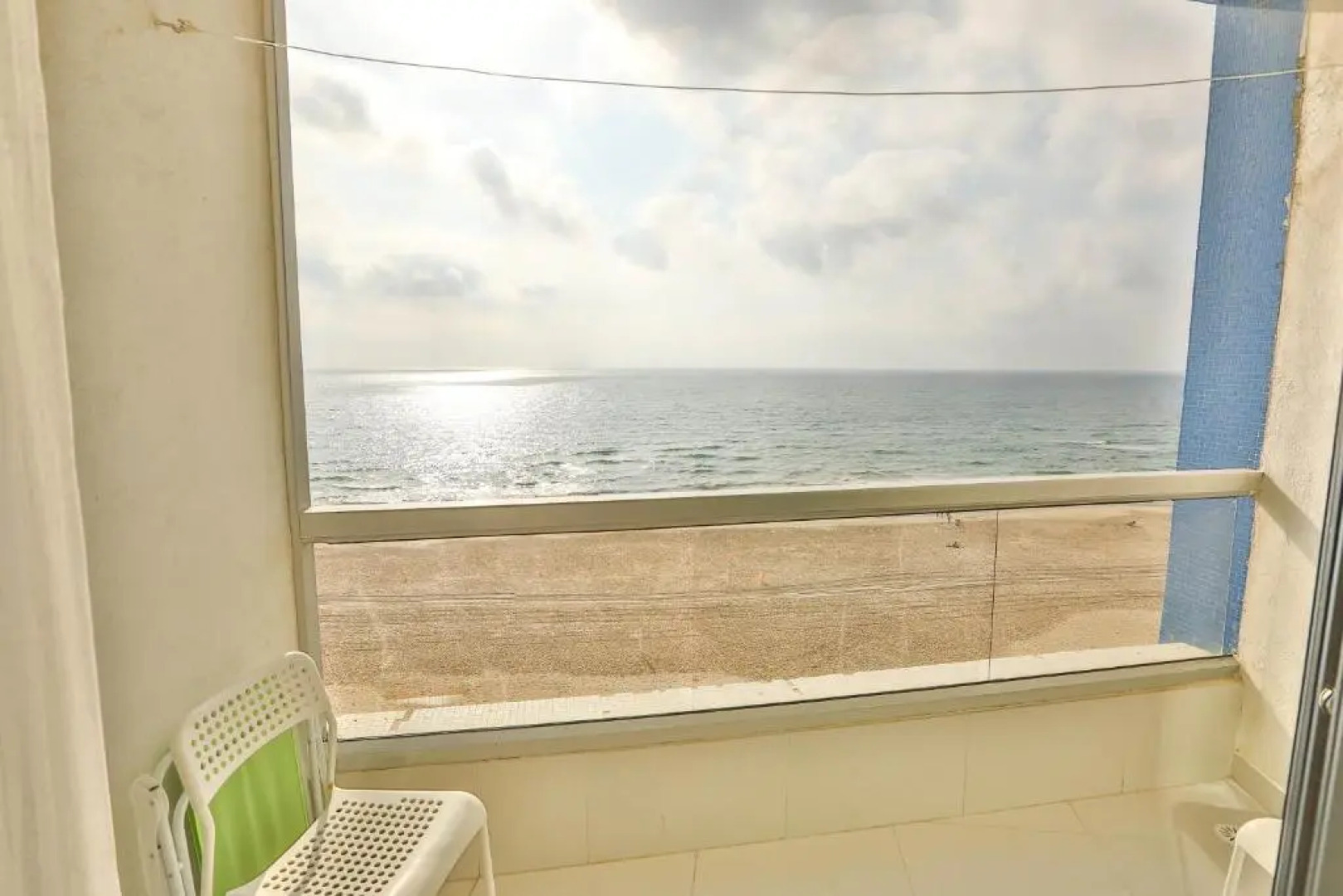 Colony Beach Apartment 705