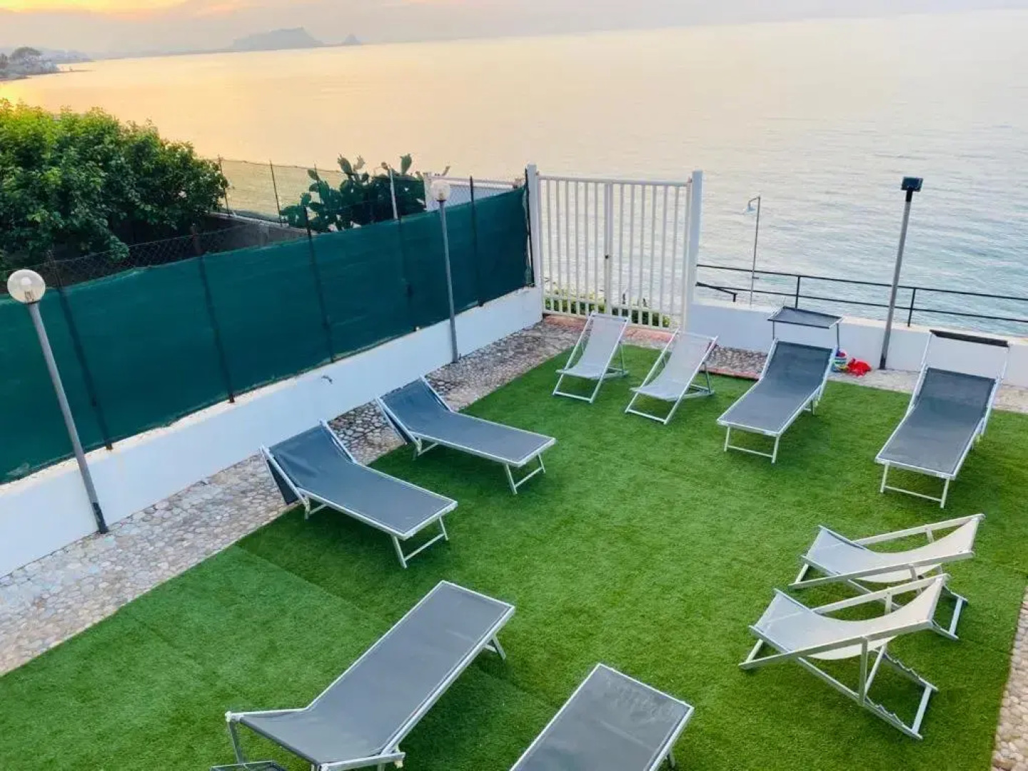 Sfondo Blu Villa sul mare