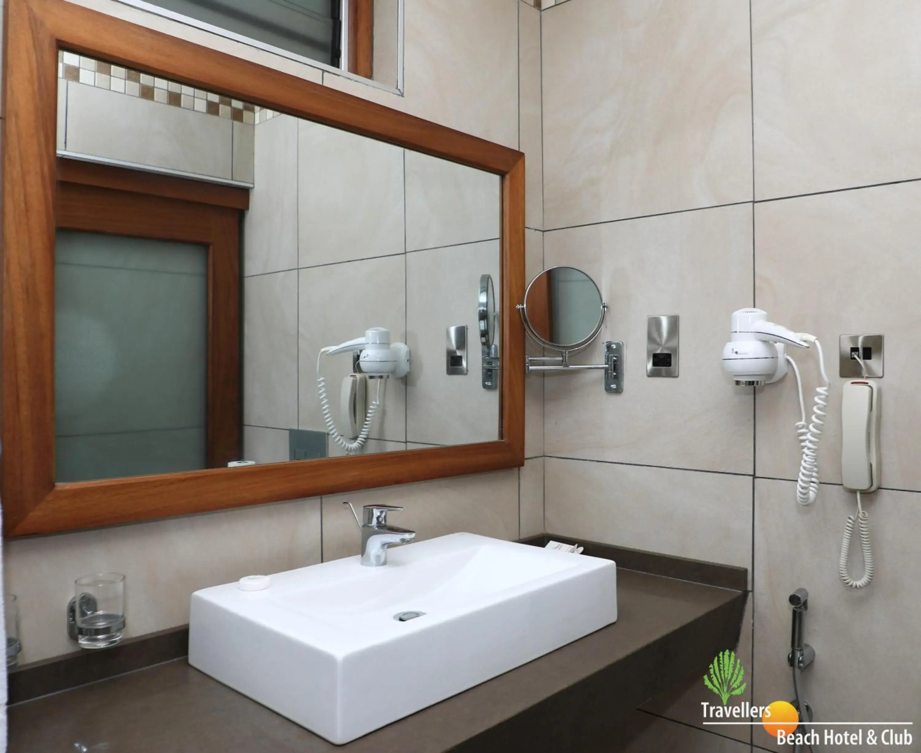 Travellers Beach Hotel & Club