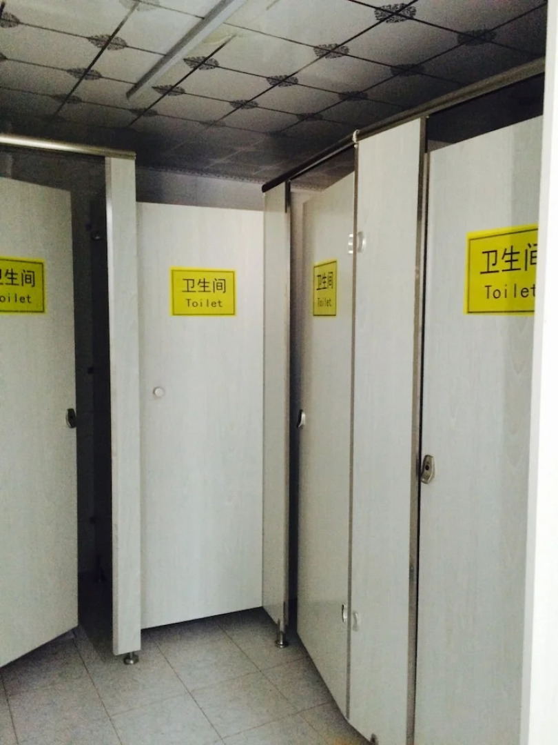 Galaha Int'l Youth Hostel JL Rime Island