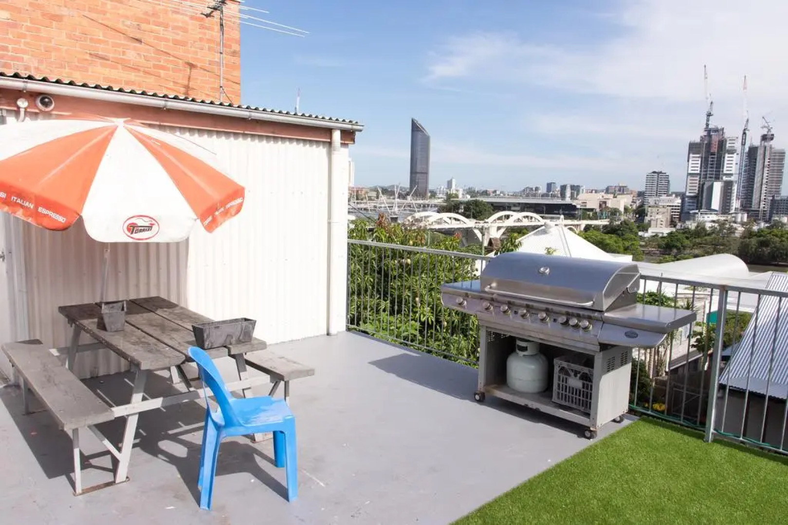 Joe’s Place Backpackers