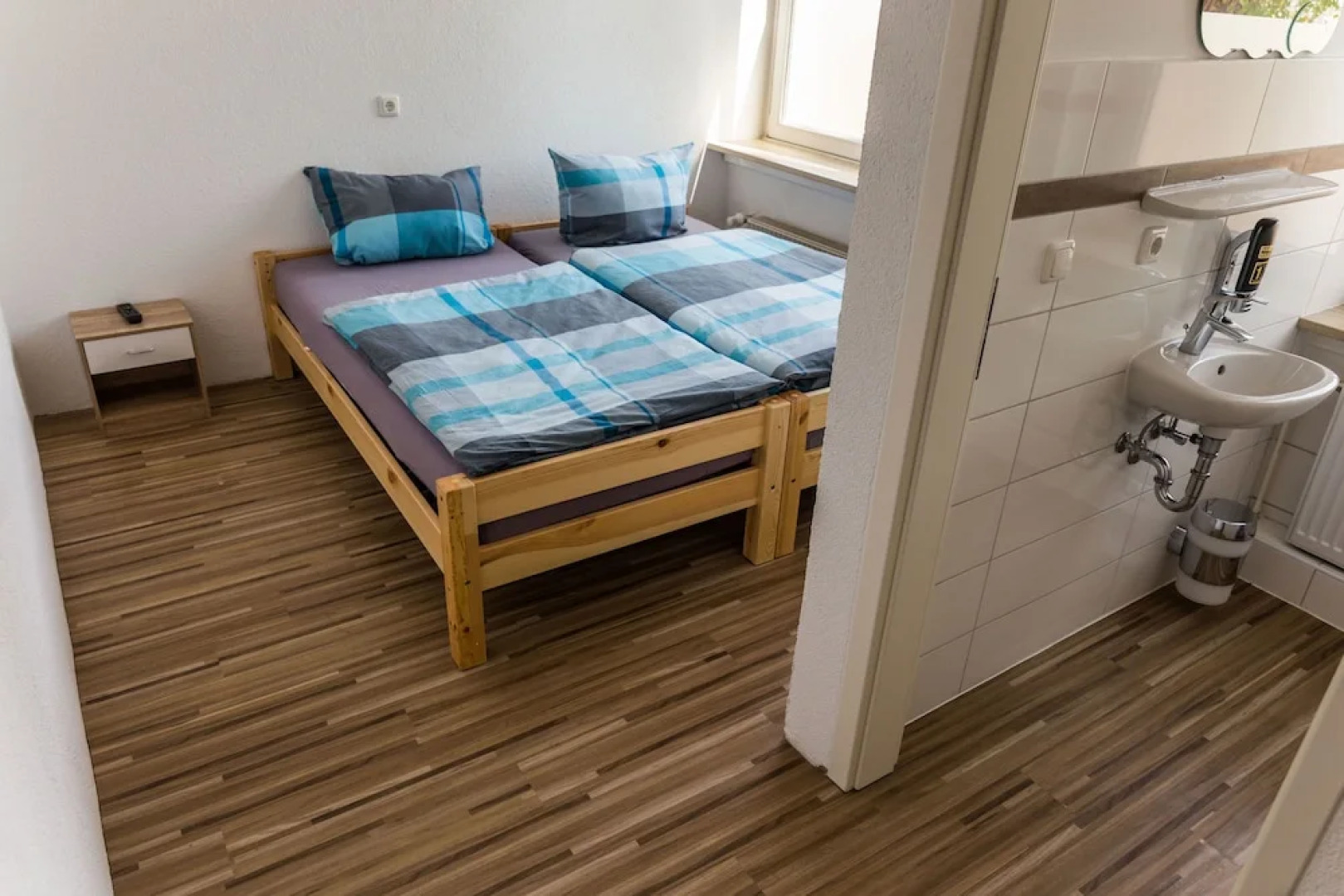 BHQ - BoardingHouse Quickborn - Hostel