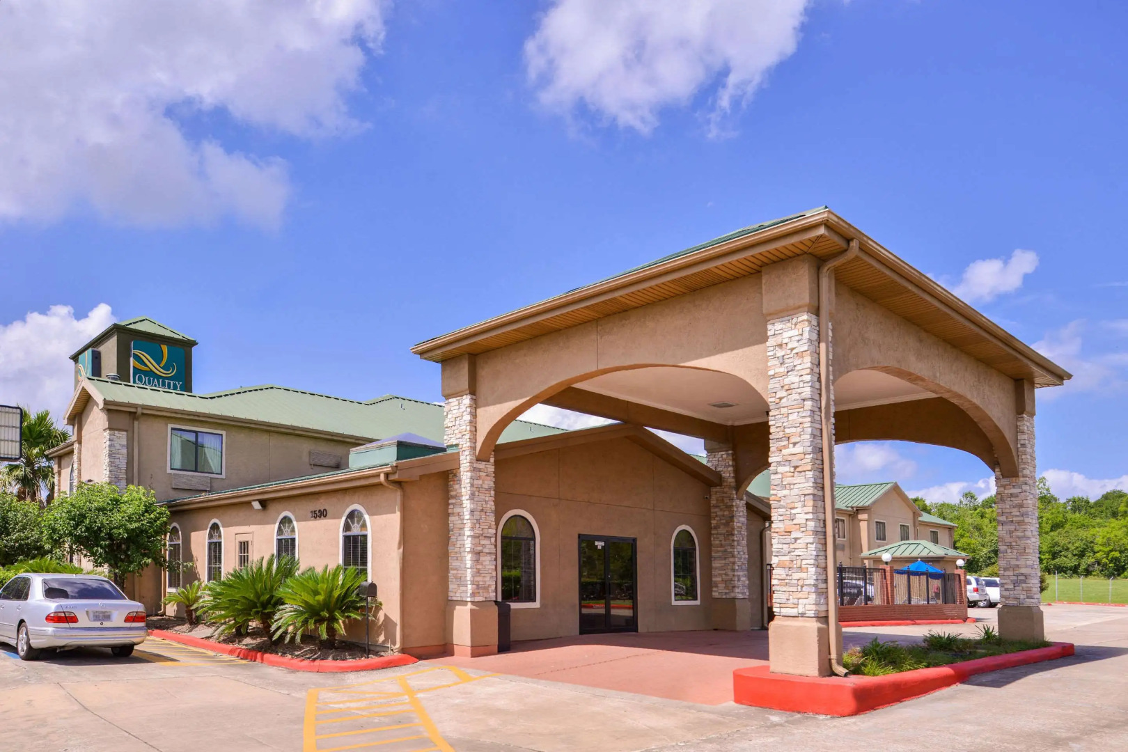 Quality Inn & Suites Beaumont
