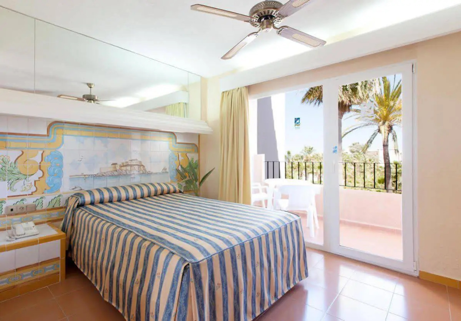 Playavera Hotel - Naturist Friendly