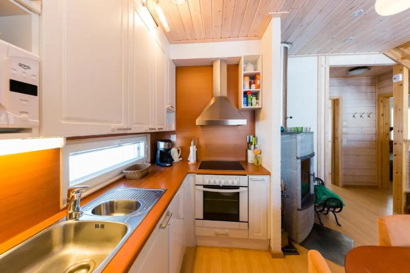 LevinSatu: SeLevi and TaLevi Apartments