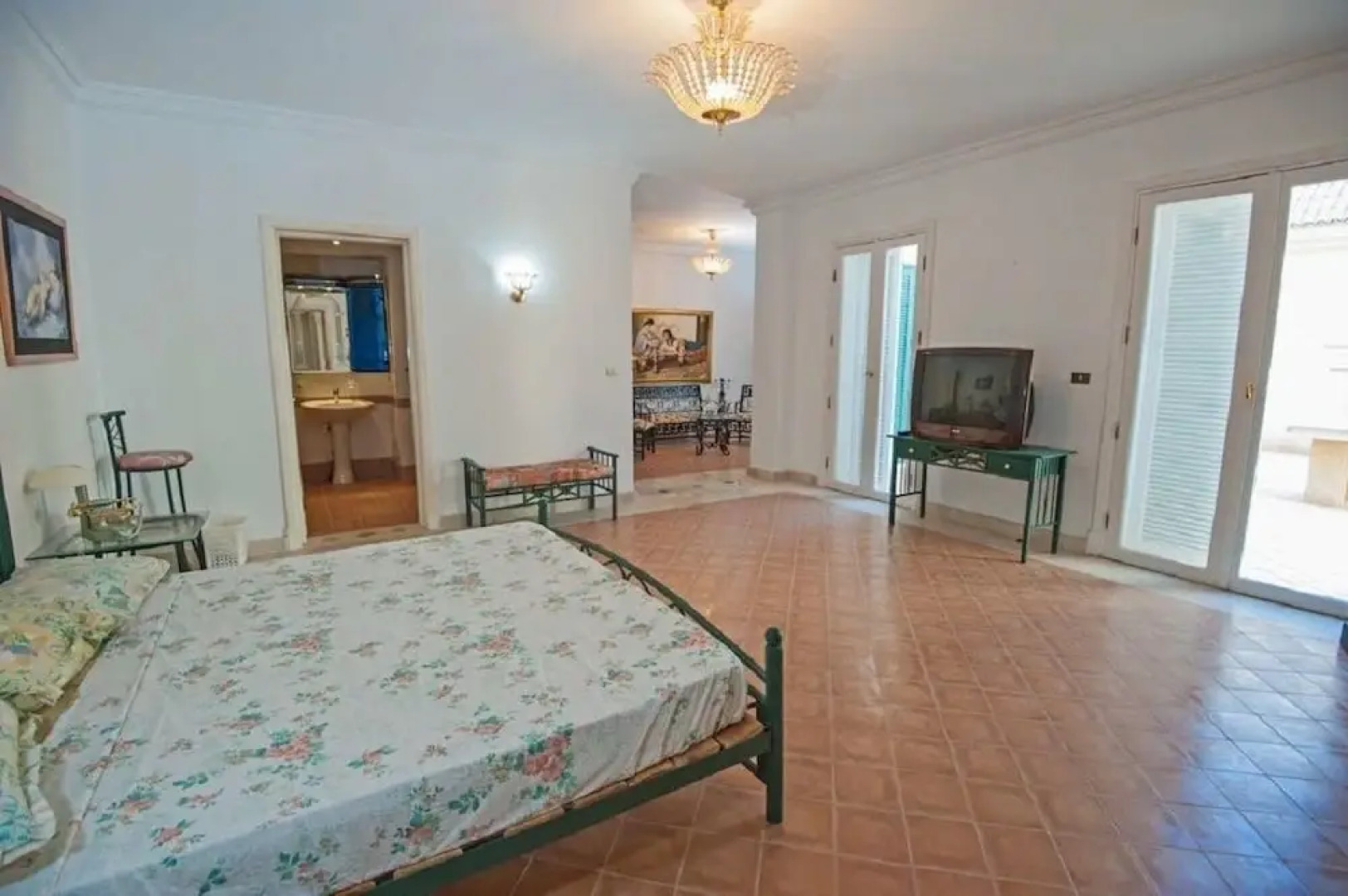 Chic 4-Bedroom White Villa for Rent in El Gouna Egypt