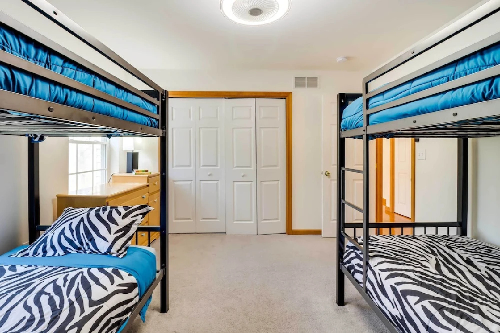 Deck, Game Room & Fire Pit: Poconos Retreat