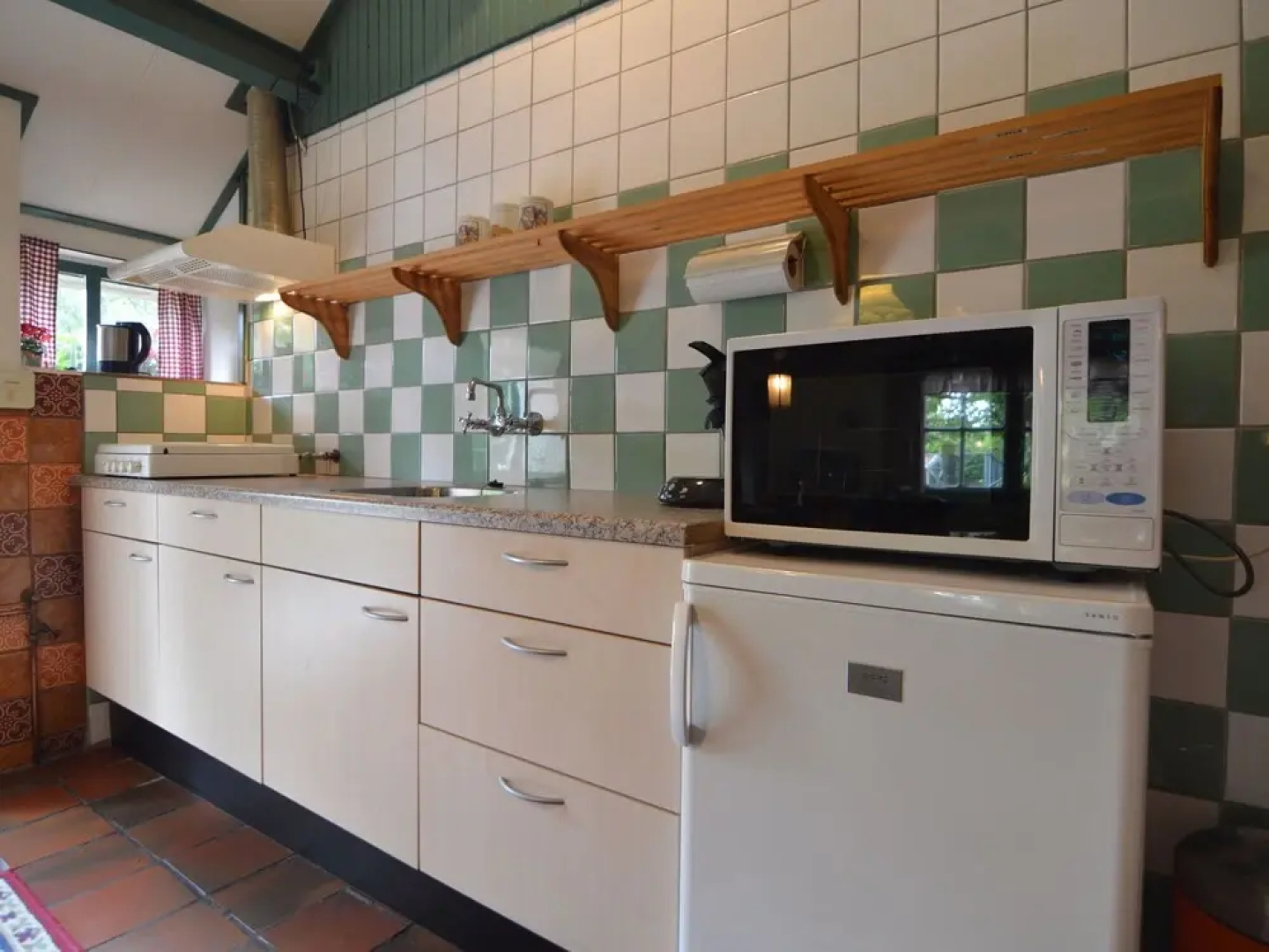 Cozy Holiday Home in Bergen op Zoom with Garden
