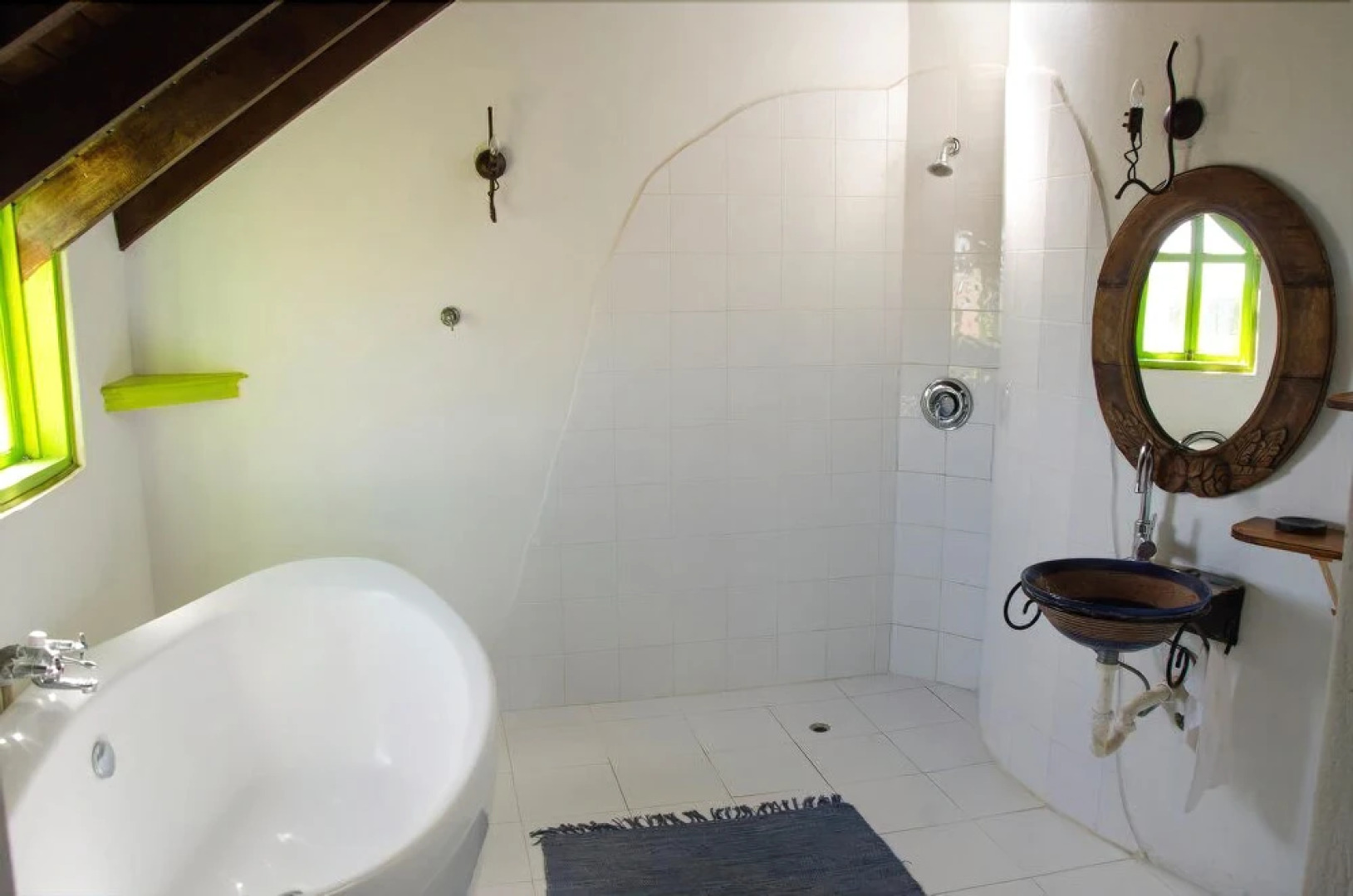 Beautiful Luxury two Bedroom Seaside Cottage at The Crane