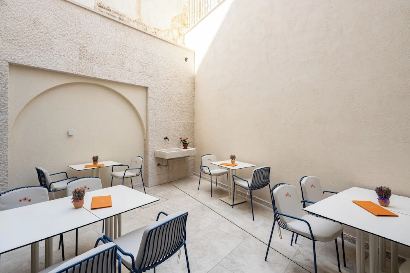 Emotheo Heritage Hotel