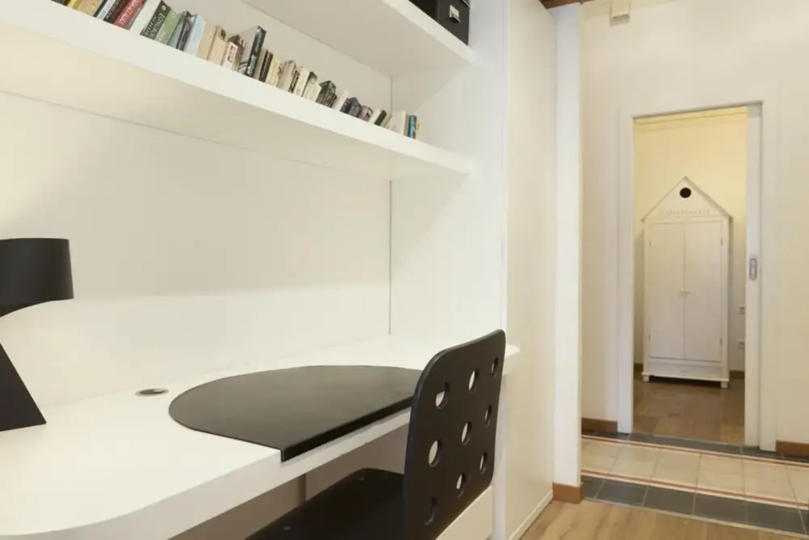 Akira Flats Roger de Flor Chic apartment