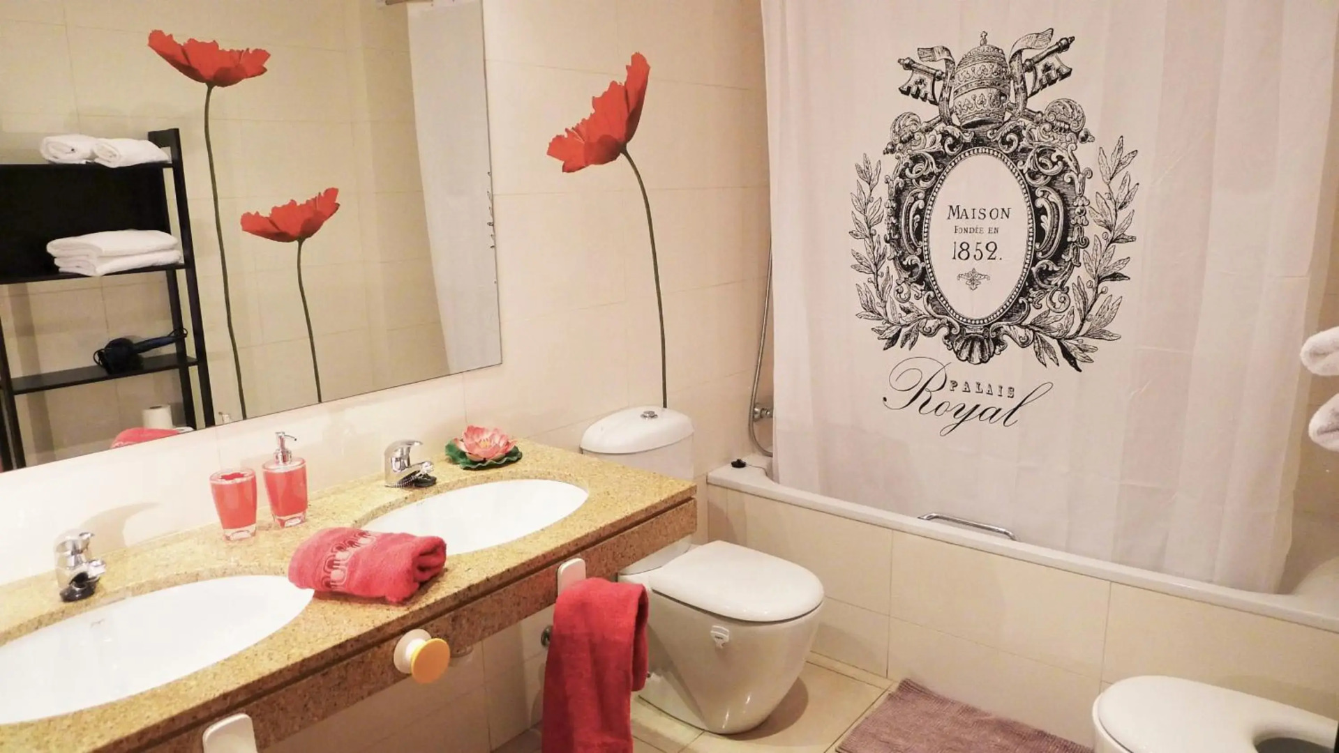 ALEXANDRA´s BEACH-PORT