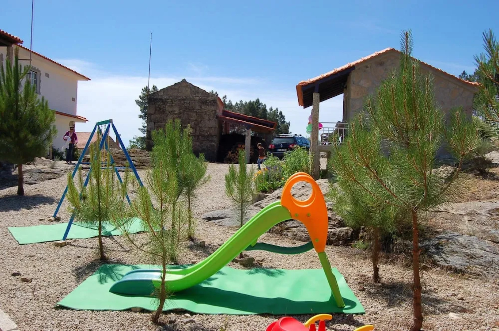 House With 4 Bedrooms in Vila Fernando, With Wonderful Mountain View, Private Pool, Furnished Garden Near the Beach