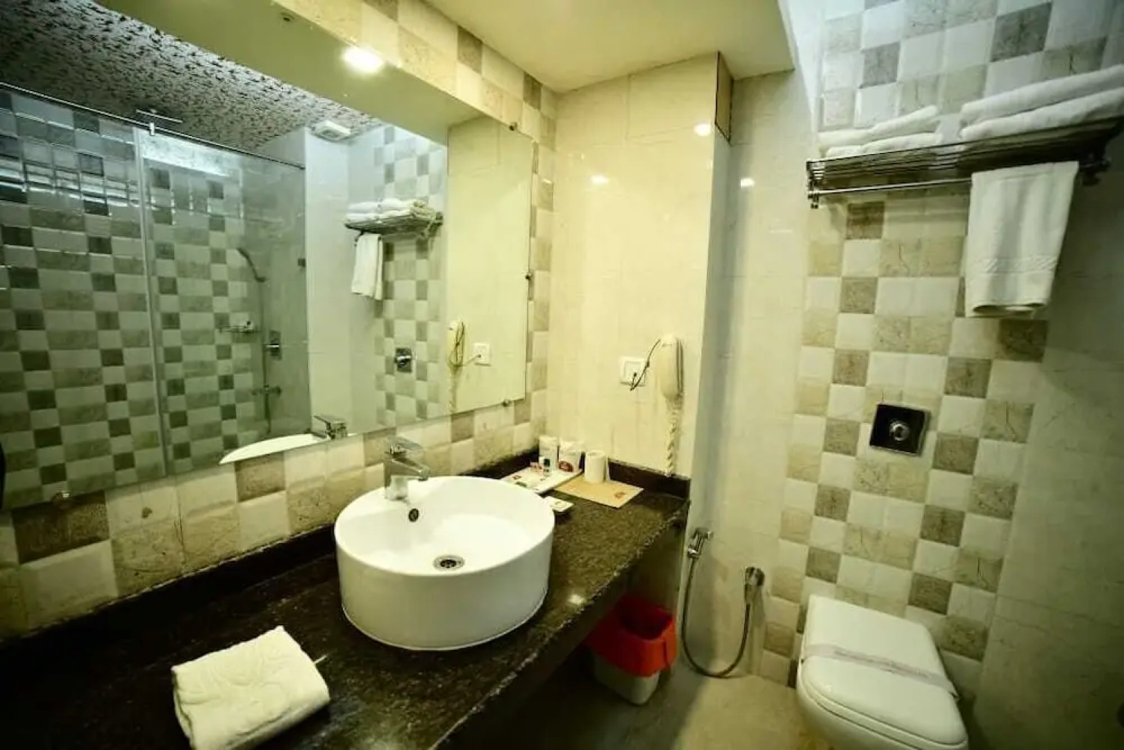 Grand Continental Hotel