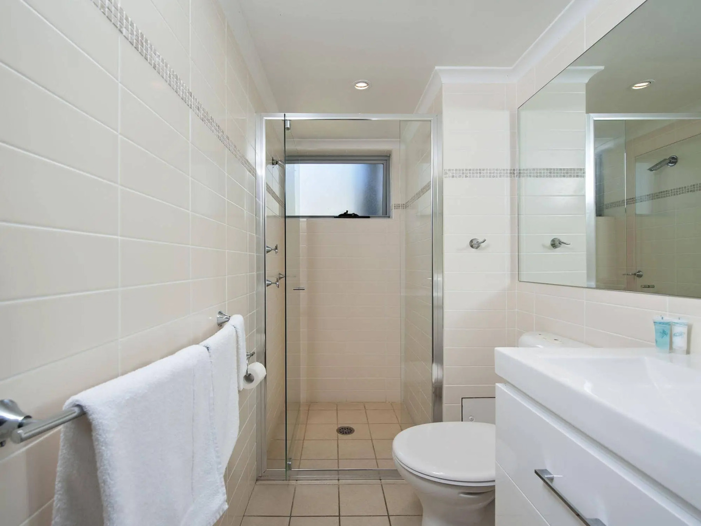 Shoal Bay Beachclub Apartments