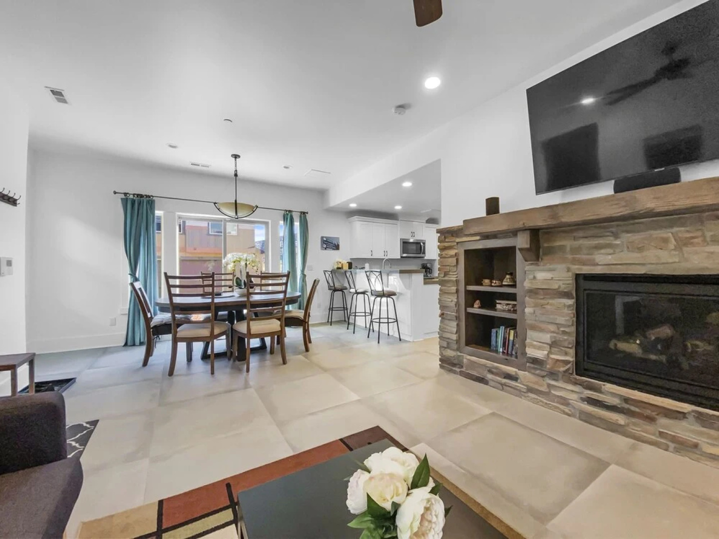 High Meadow Retreat 3 Bedroom Townhouse by Redawning