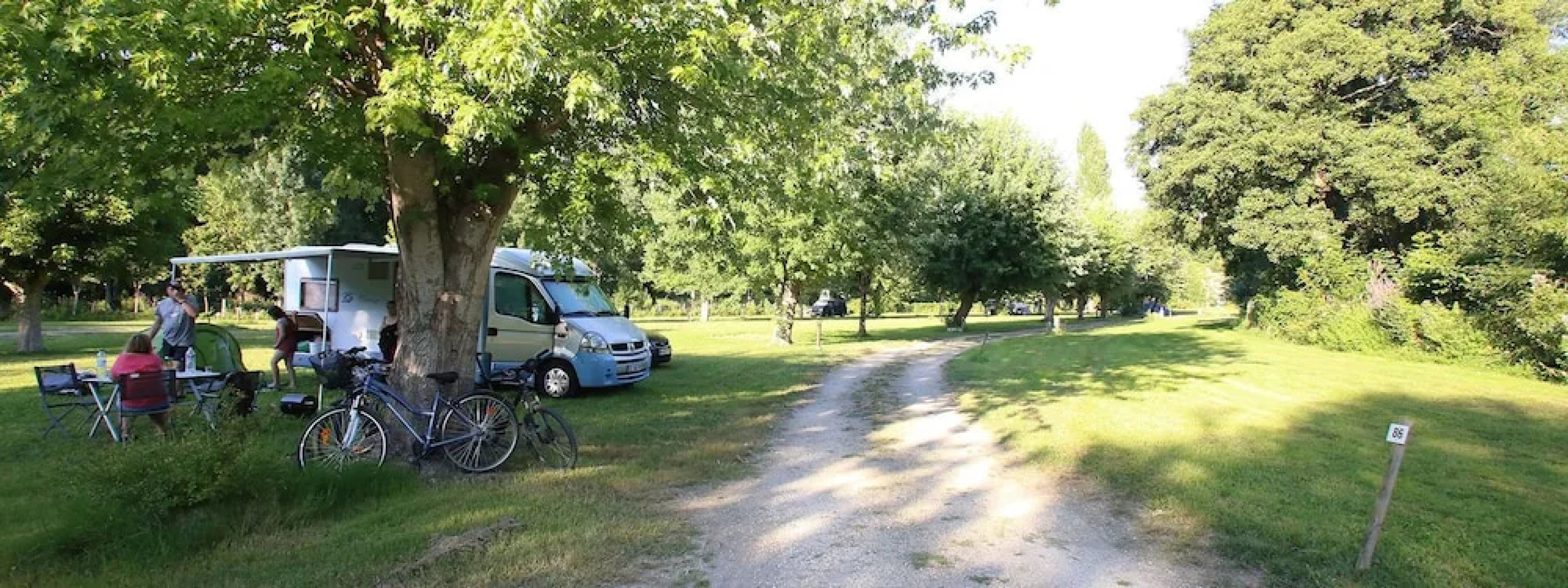 Camping l'ilot Du Chail