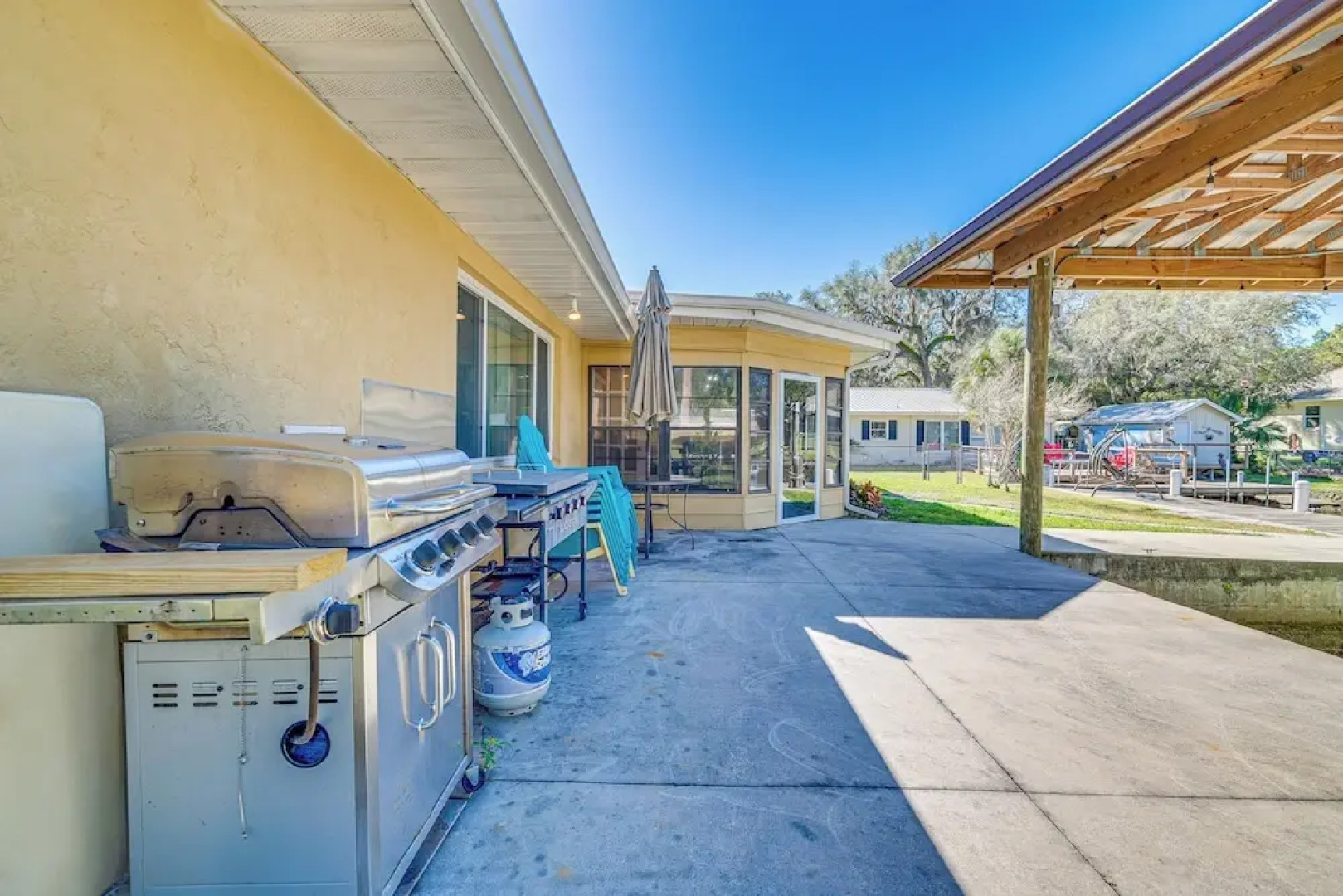 Riverfront Home With Private Dock, Fire Pit!