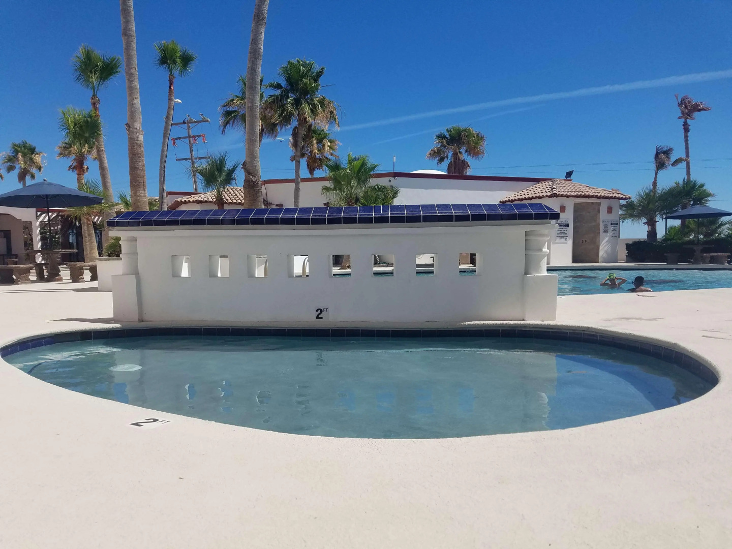 Laos Mar Hotel & Suites