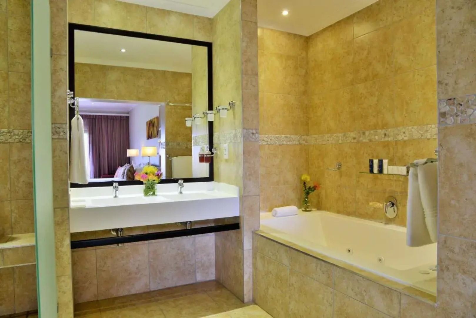 Piekenierskloof Mountain Resort