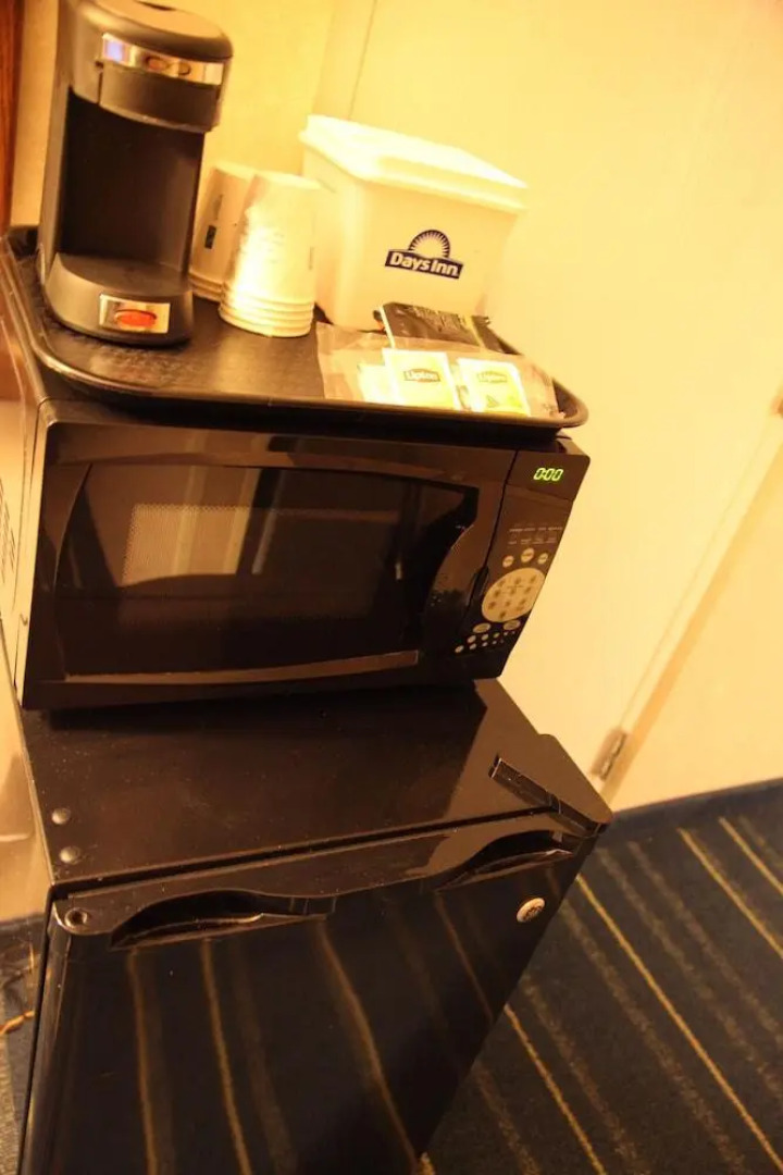 Days Inn & Suites by Wyndham Golden/Denver West