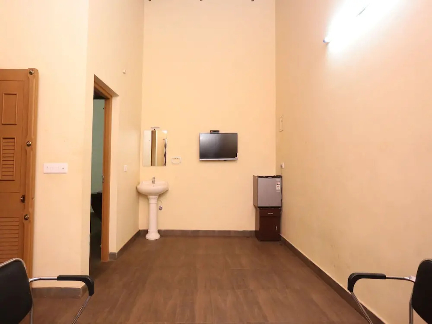 OYO 10484 Hotel Coffee County Retreat