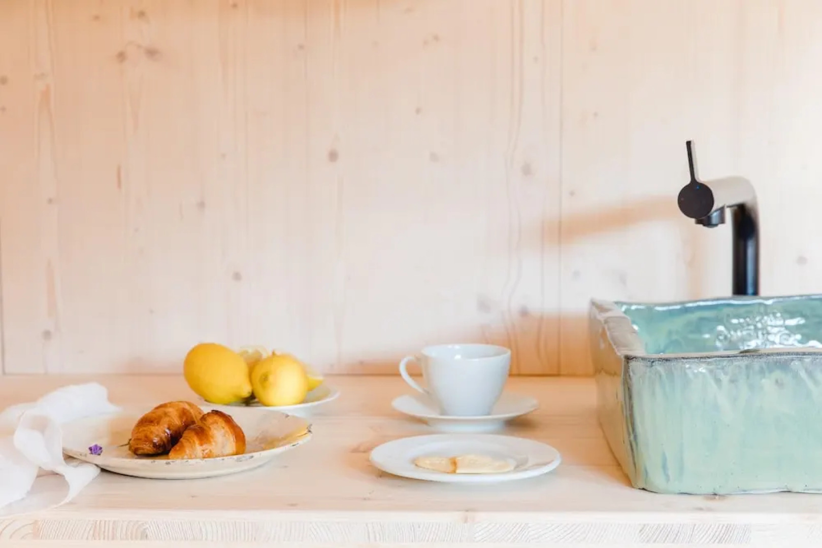 Apartment With one Bedroom in Alvados, With Wonderful Mountain View, Shared Pool, Enclosed Garden