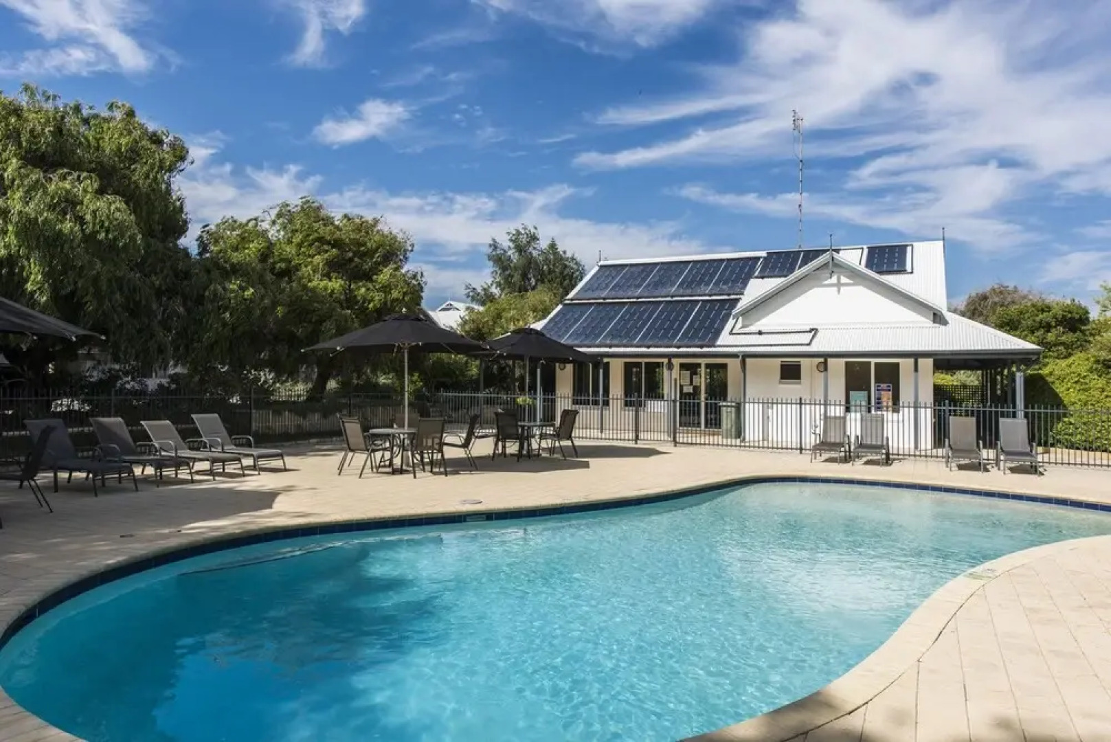 Ledge Point Village Villa 1 - Ocean Views