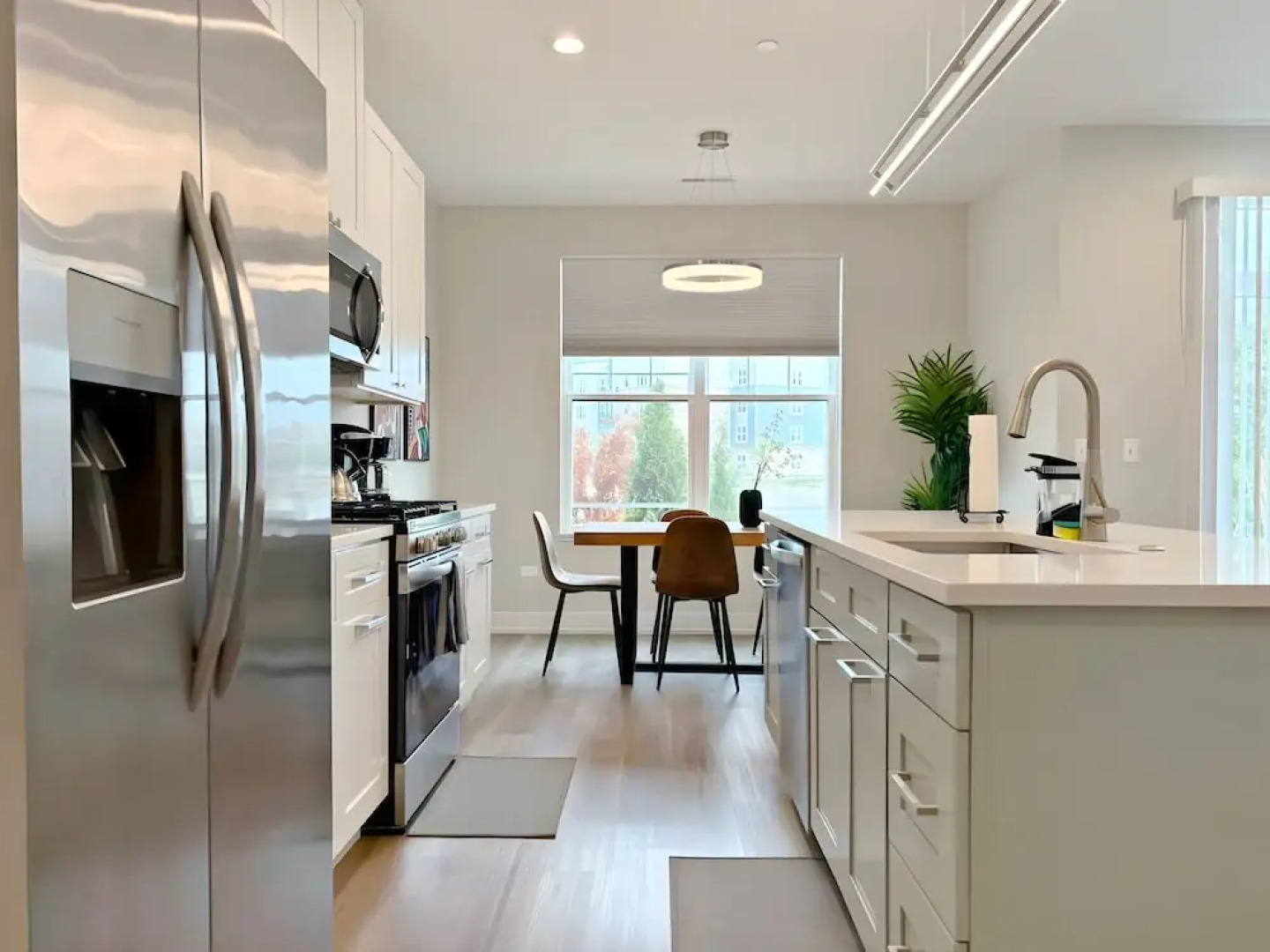 4BR Townhouse with Parking - WV rep 3