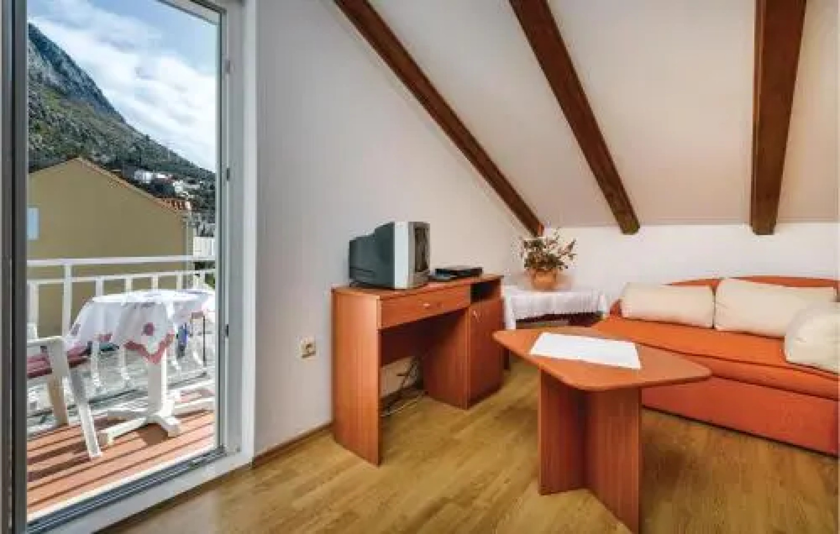 Two-Bedroom Apartment Mlini with Sea view 09