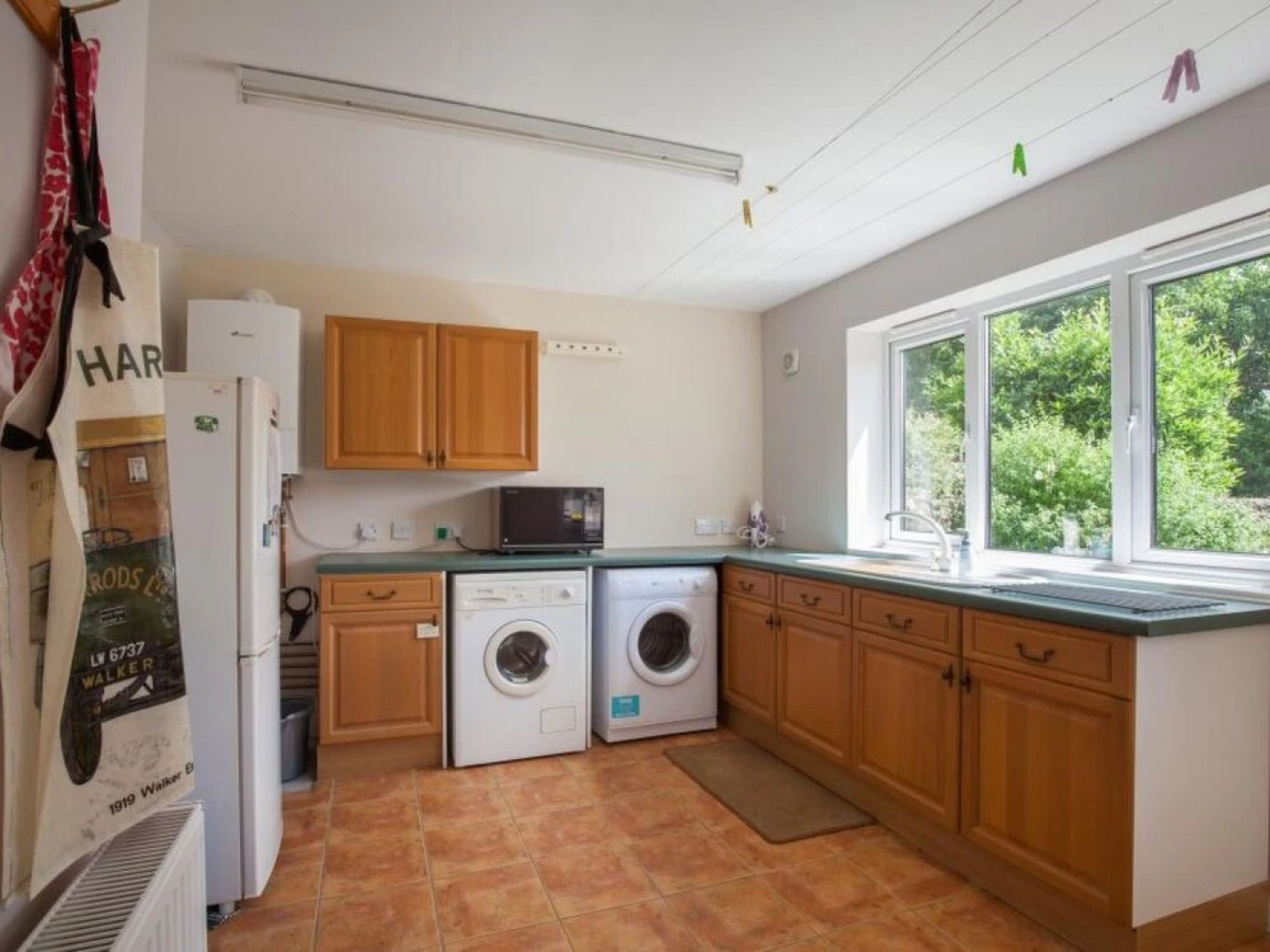 Sunny Shaldon in Shaldon