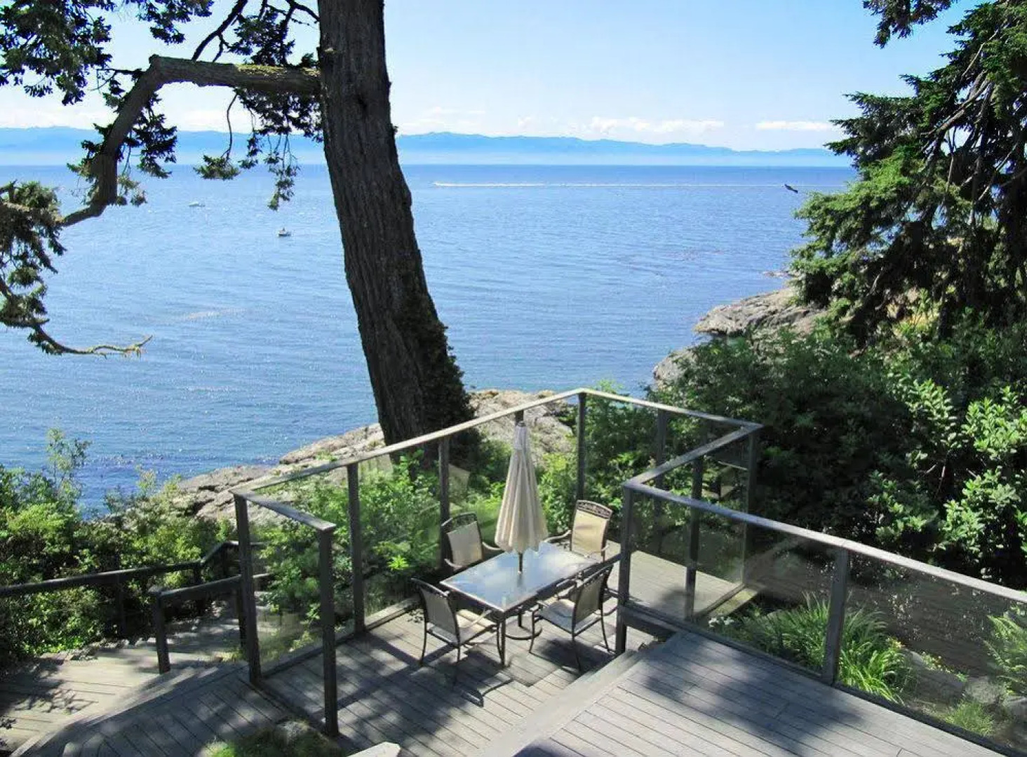 Otter Point House by BC Island Vacation Homes