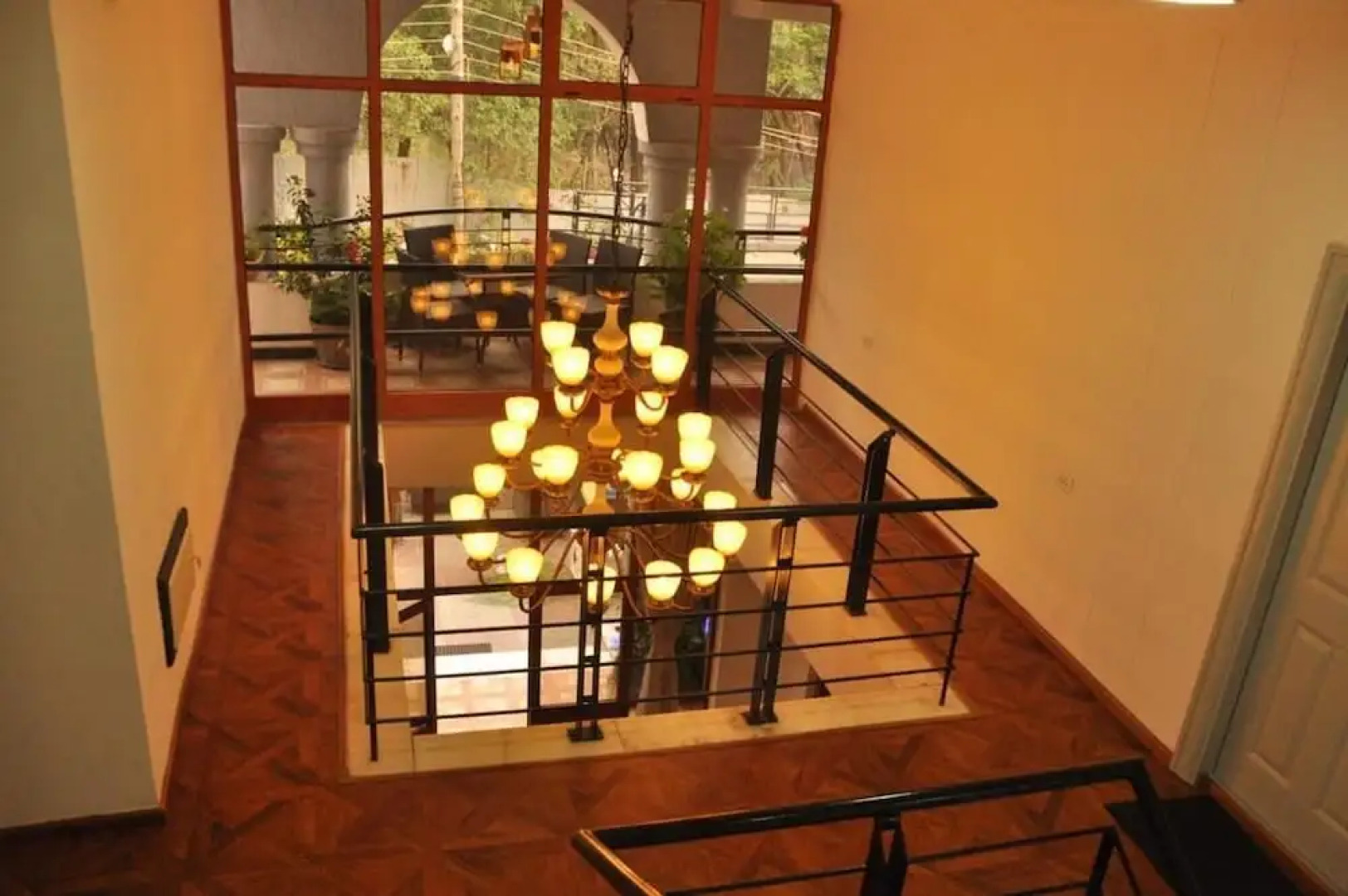 Inn of the Four Sisters