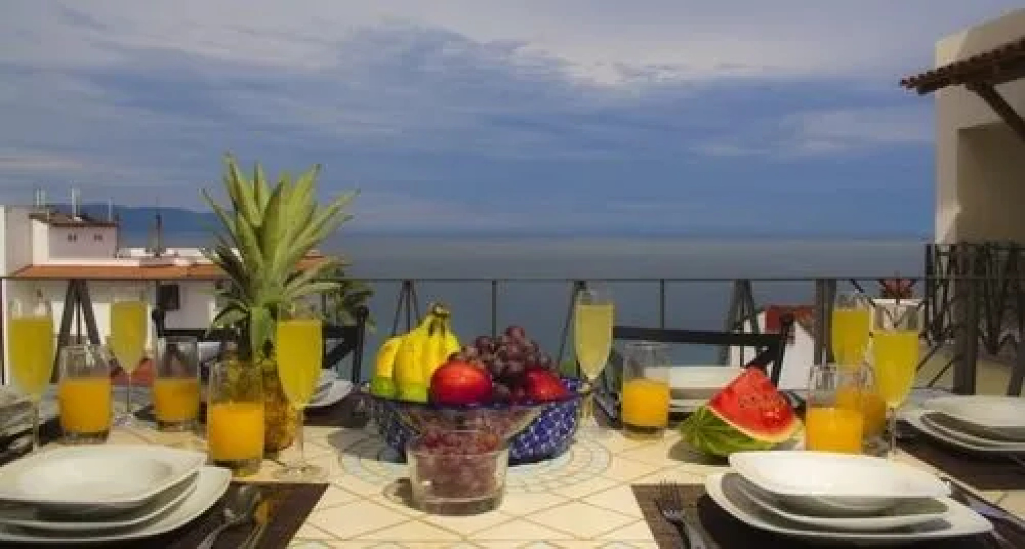 Luxury Condo V177 Romantic Zone