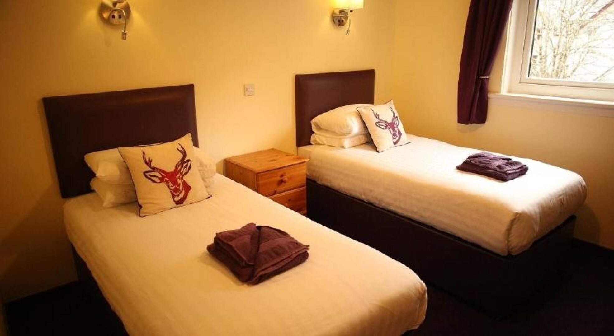 MacDonald Hotel & Cabins