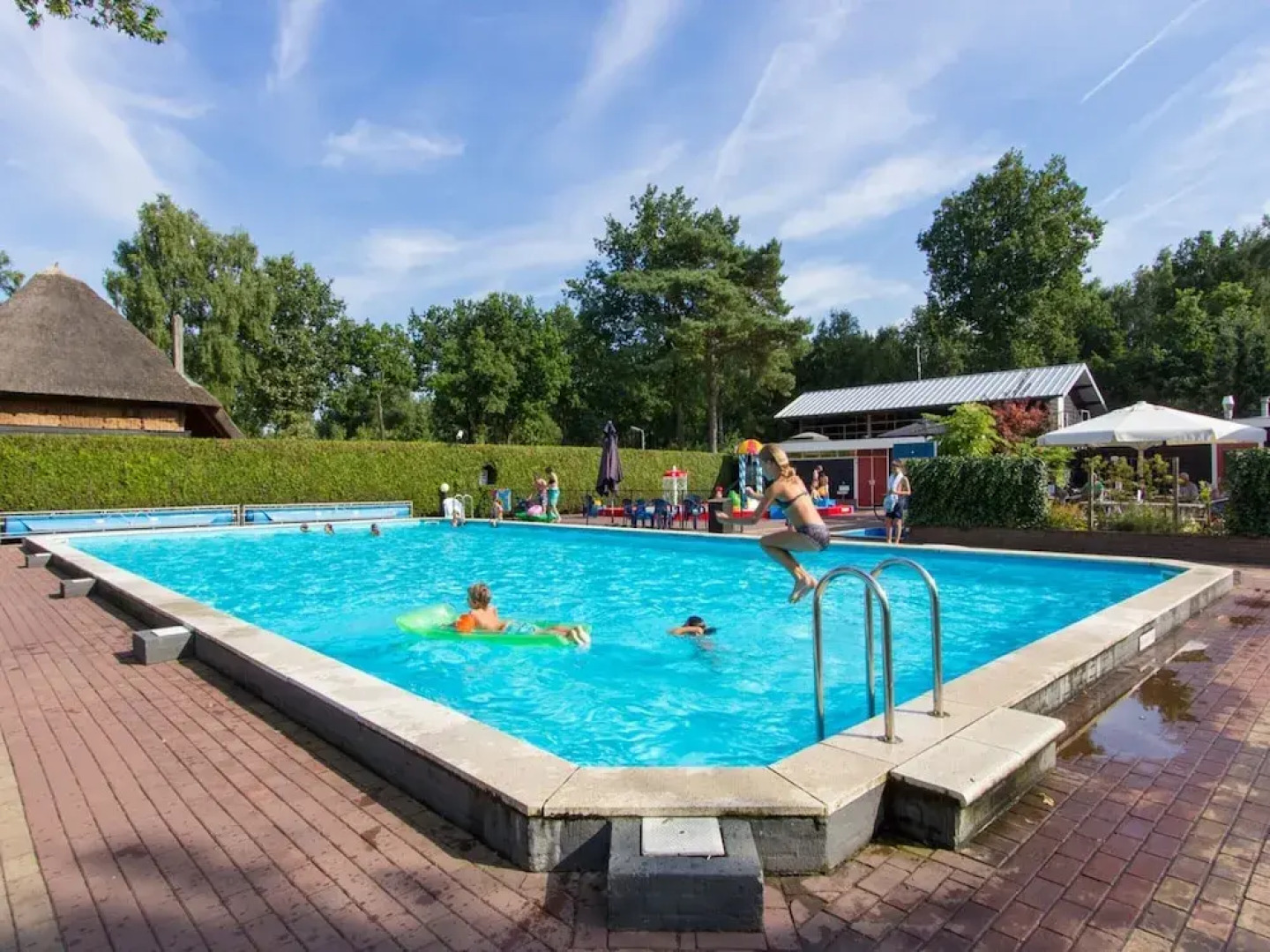 Modern Chalet Near De Veluwe National Park