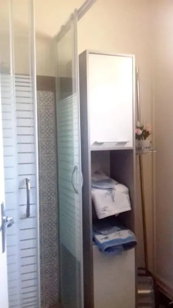 House With one Bedroom in La Croix-en-touraine, With Enclosed Garden and Wifi