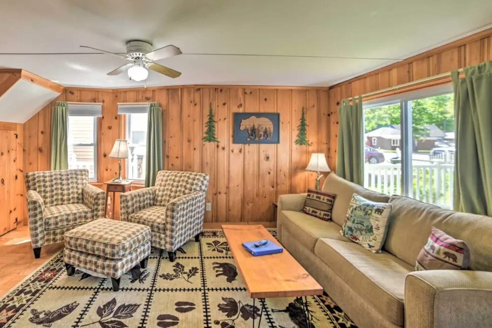 Sebago Lake Cottage w/ Patio + Beach Access!